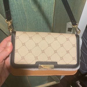 Nine West crossbody Kennedy SLG